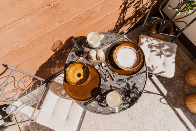 Kaffetisch auf der Terrasse
