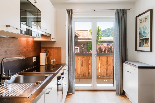 Wohnk&uuml;che mit Balkon