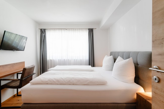 Schlafzimmer mit Balkon