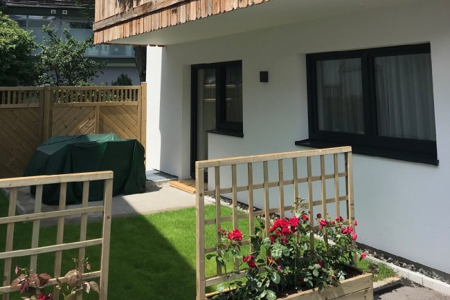 Appartement Village Room mit Terrasse und Garten